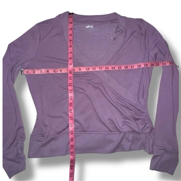 Avia Top Light Purple Y2K-Inspired Wrap Thumbholes Activewear Women’s L (12/14) - Picture 5 of 16